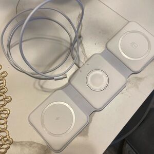White Wireless Charging Pad